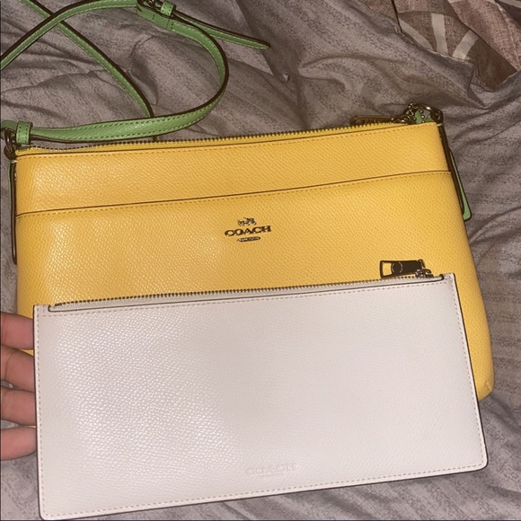 brand new coach purse - Picture 2 of 3